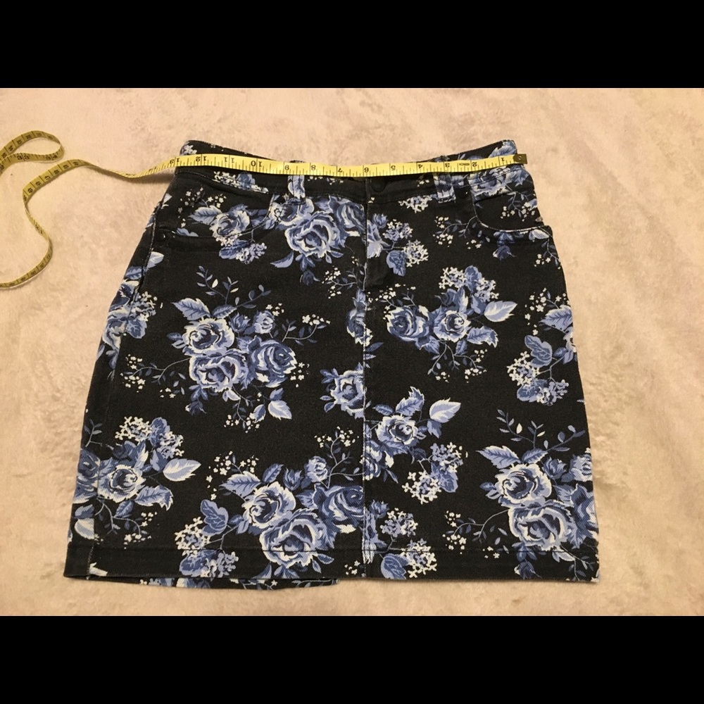 Beautiful denim skirt